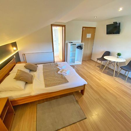 16 Lakes Guesthouse Grabovac  Exterior foto