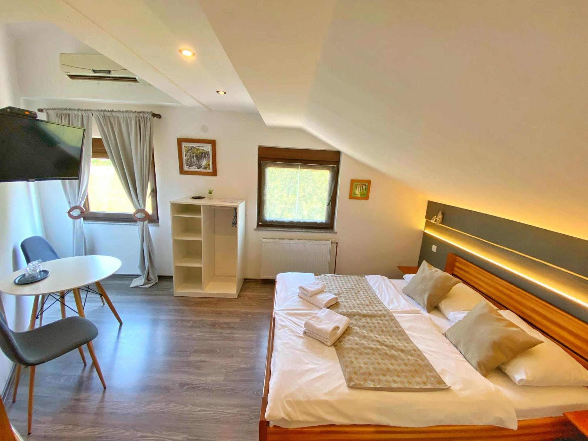 16 Lakes Guesthouse Grabovac  Exterior foto